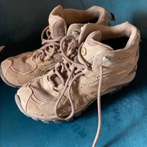 Merrell Vibram Goretex hiking boots